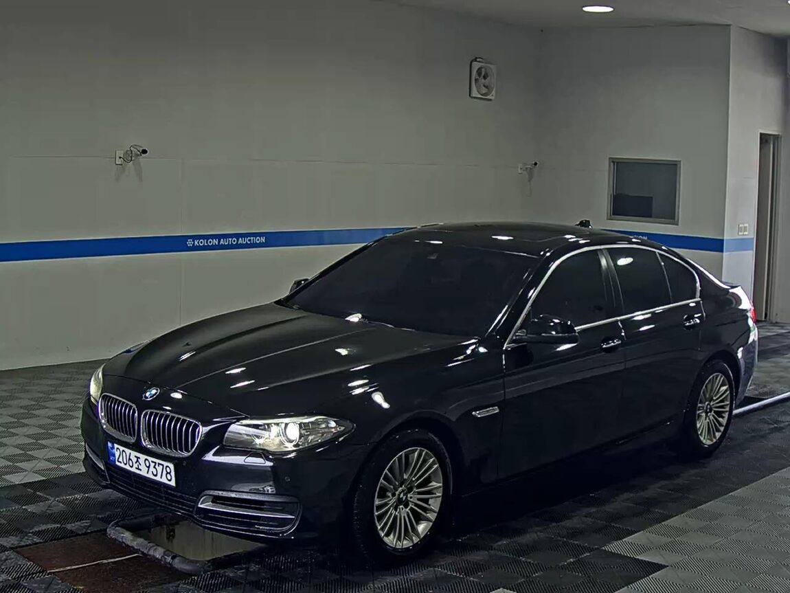 BMW 5 SERIES (6TH GEN) 520d 2014 - zdjęcie 2