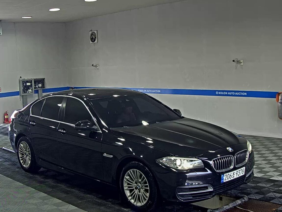 BMW 5 SERIES (6TH GEN) 520d 2014 - zdjęcie 3