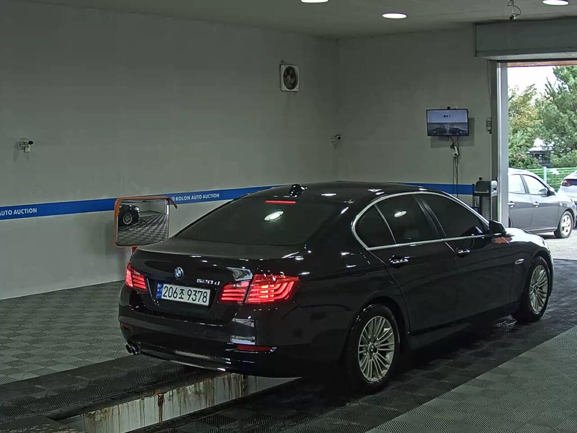 BMW 5 SERIES (6TH GEN) 520d 2014 - zdjęcie 5