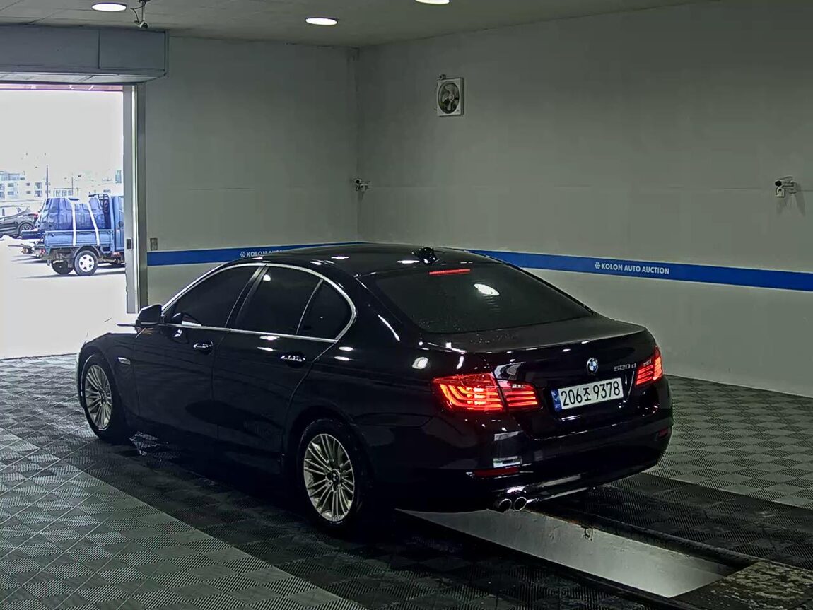 BMW 5 SERIES (6TH GEN) 520d 2014 - zdjęcie 6