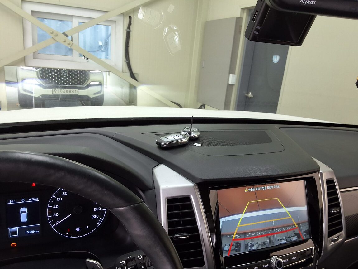 KG MOBILITY (SSANGYONG) ALL NEW REXTON 2.2 2WD LUXURY 2021 - zdjęcie 24