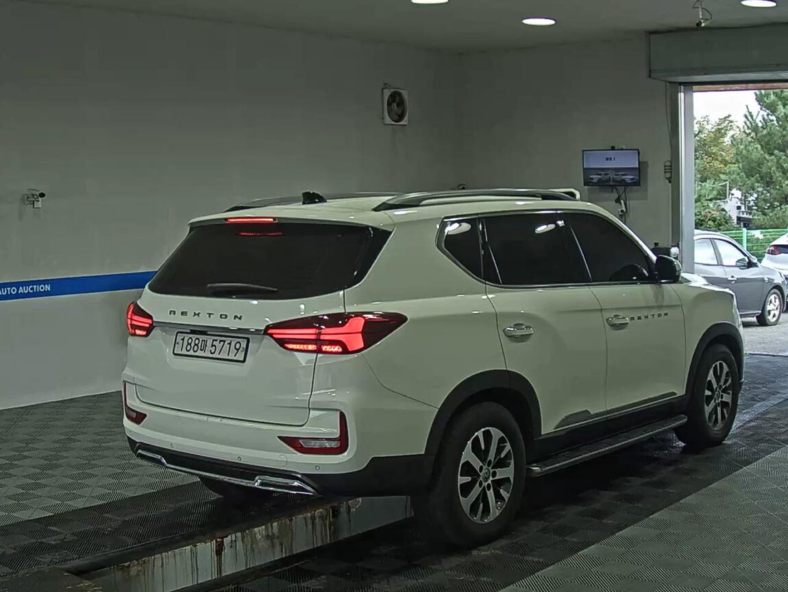 KG MOBILITY (SSANGYONG) ALL NEW REXTON 2.2 2WD LUXURY 2021 - zdjęcie 5