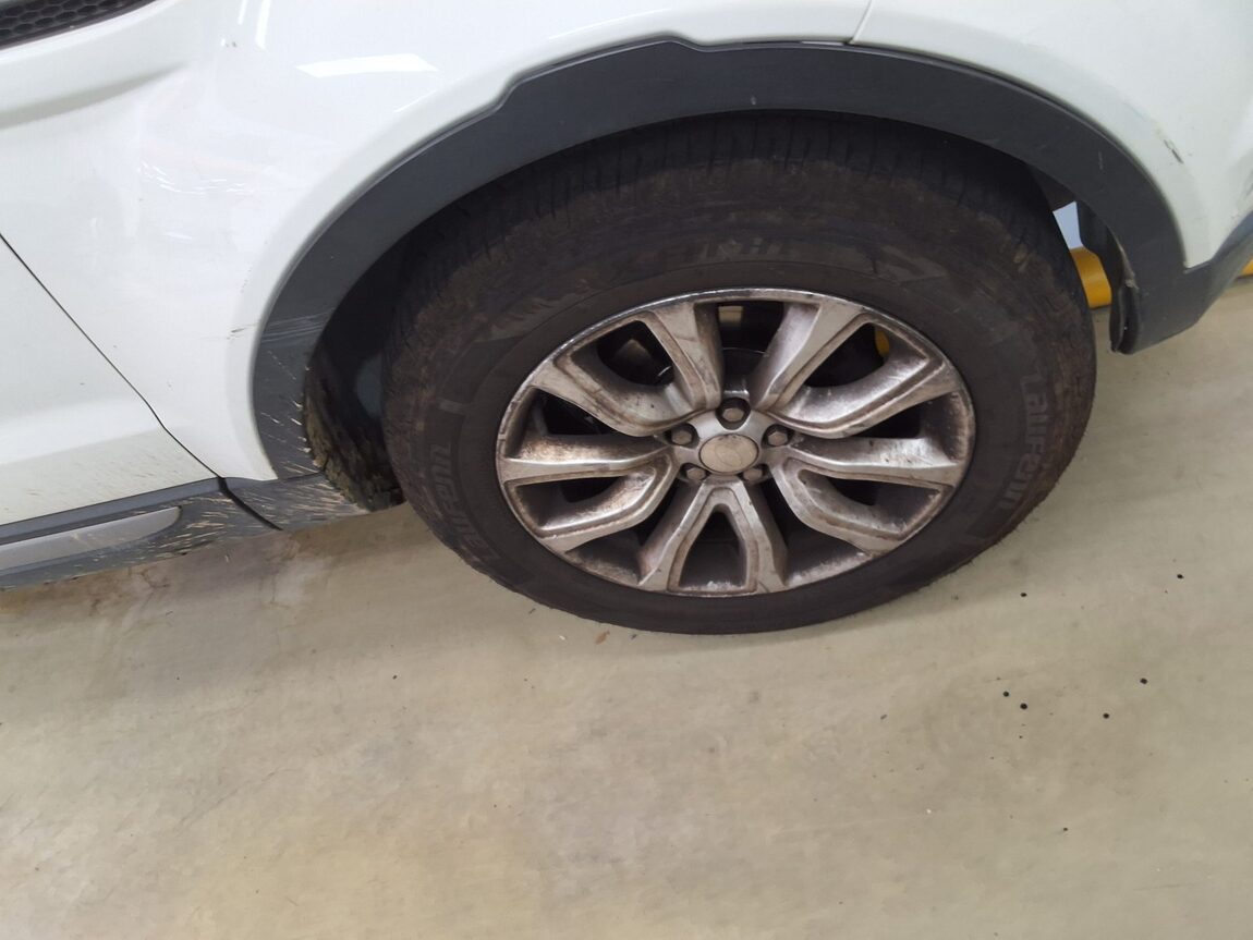 LAND ROVER RANGE ROVER EVOQUE 2.2 SD4 PURE 2014 - zdjęcie 21
