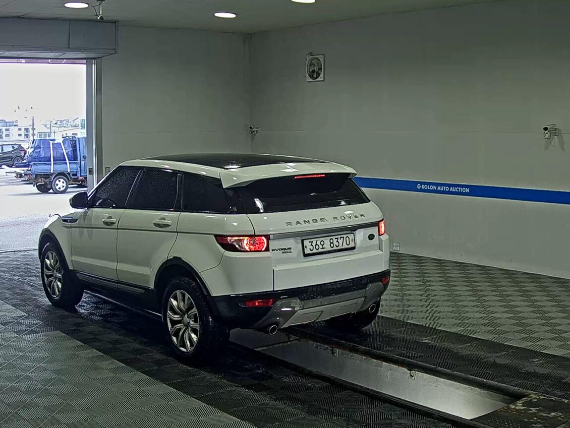 LAND ROVER RANGE ROVER EVOQUE 2.2 SD4 PURE 2014 - zdjęcie 6
