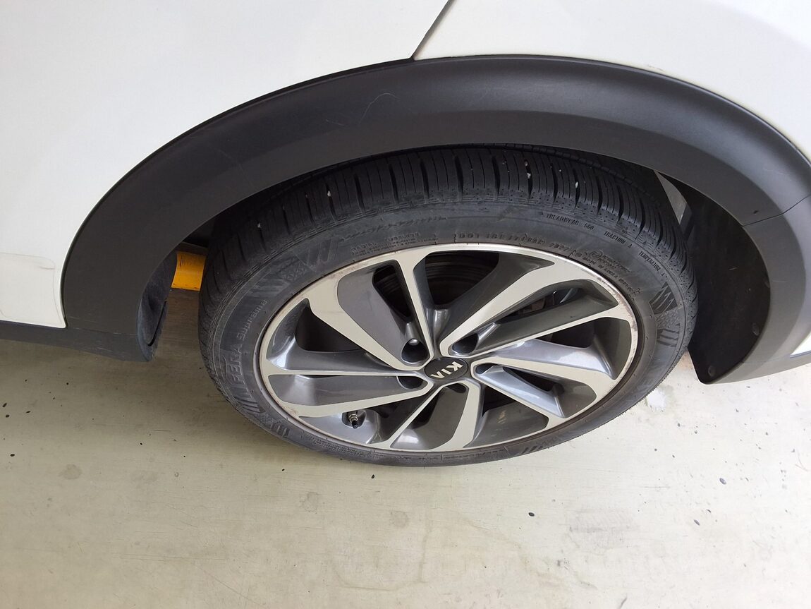 KIA NIRO 1.6 HYBRID NOBLESSE 2017 - zdjęcie 24