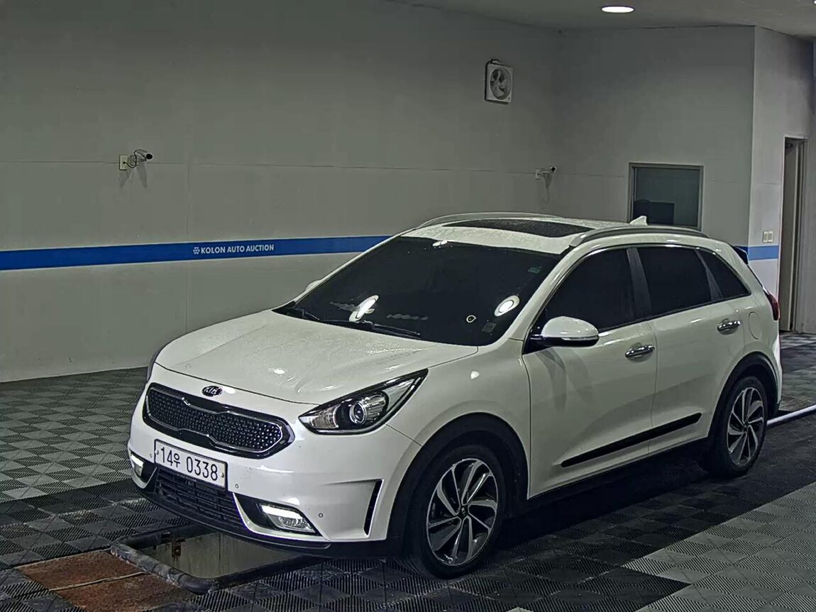 KIA NIRO 1.6 HYBRID NOBLESSE 2017 - zdjęcie 2