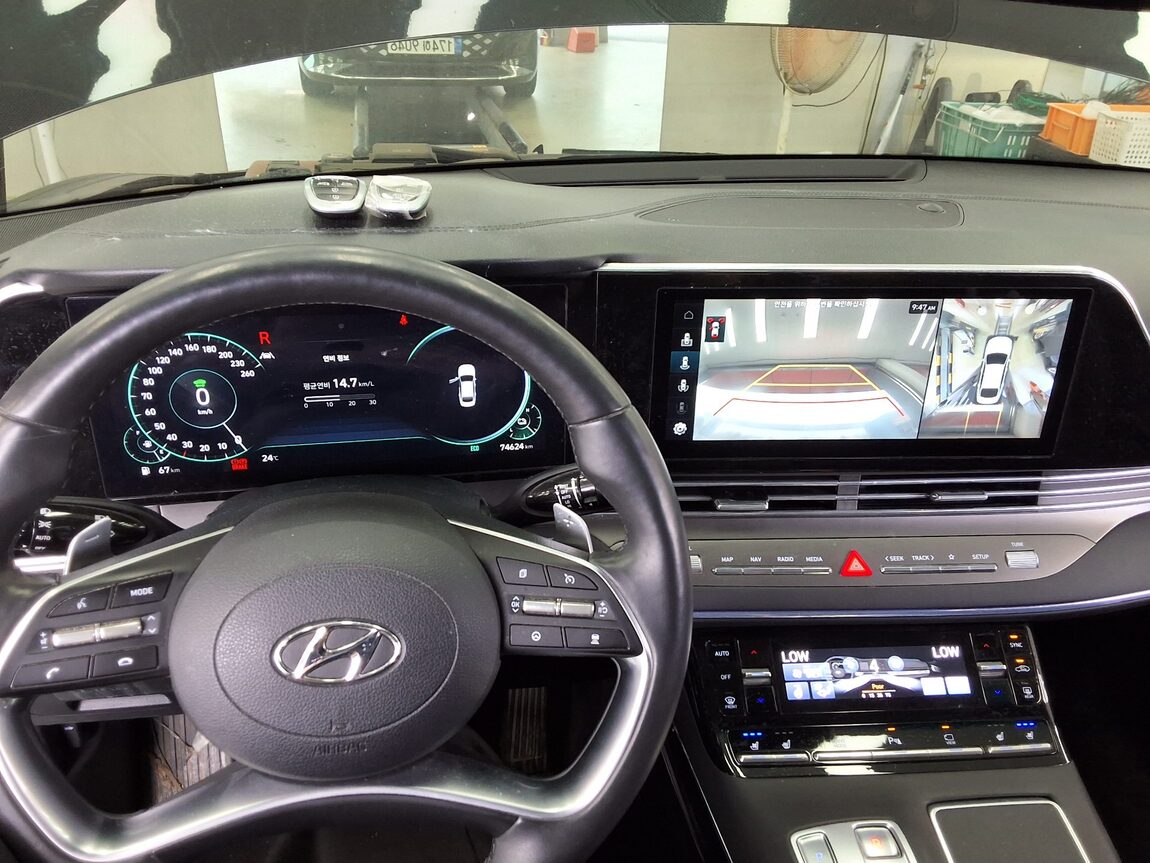 HYUNDAI THE NEW GRANDEUR IG HYBRID 2.4 HEV LE BLANC 2023 - zdjęcie 17