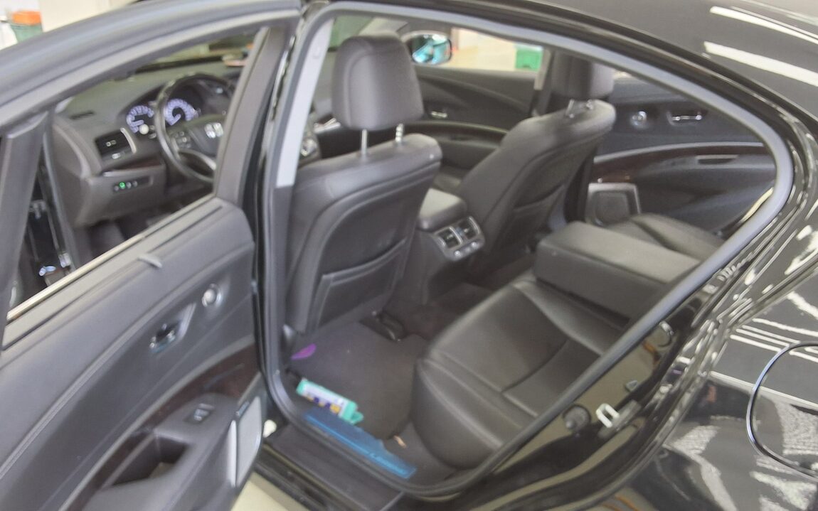 HONDA LEGEND (5TH GEN) 3.5 V6 2016 - zdjęcie 12