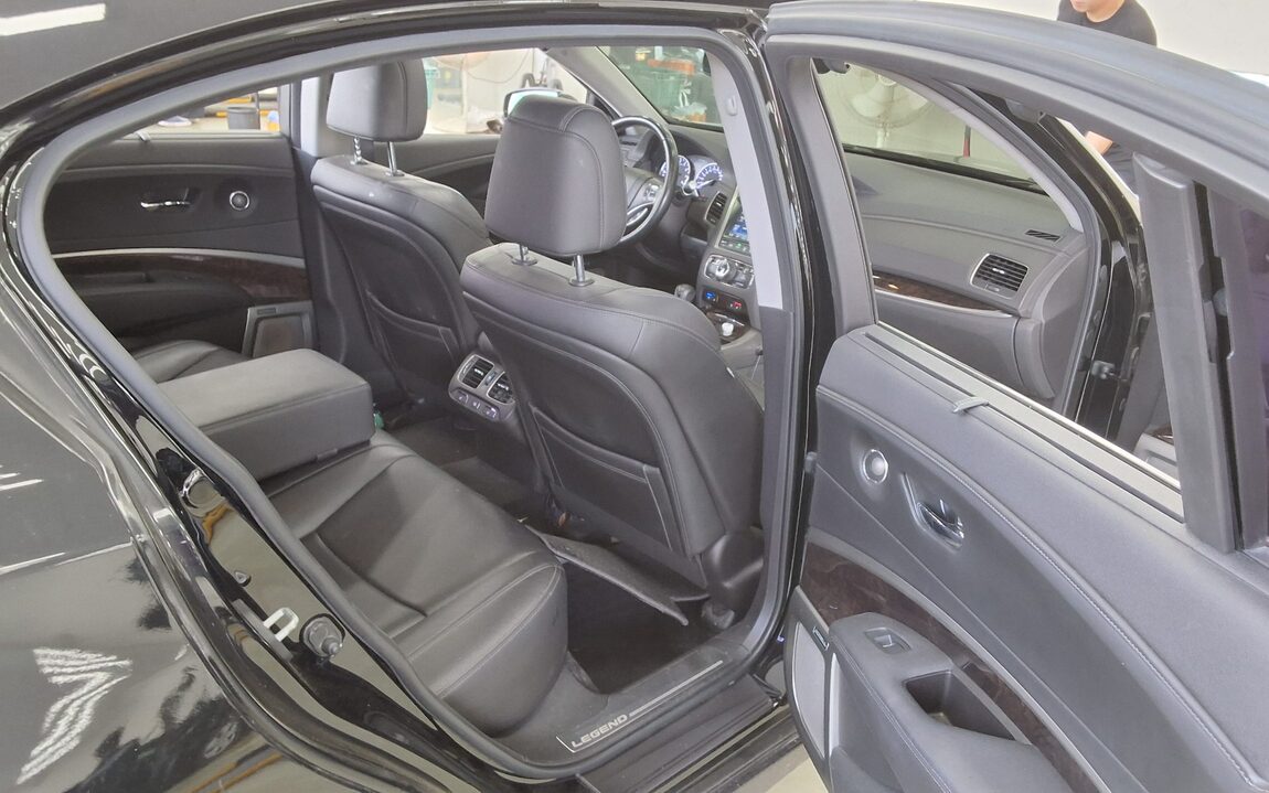 HONDA LEGEND (5TH GEN) 3.5 V6 2016 - zdjęcie 13