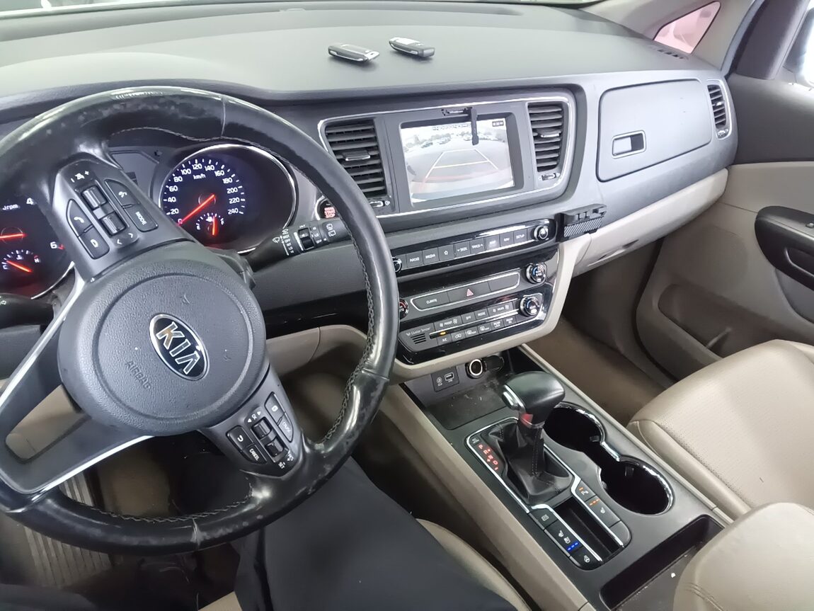 KIA THE NEW CARNIVAL 9-SEATER DIESEL LUXURY 2020 - zdjęcie 11