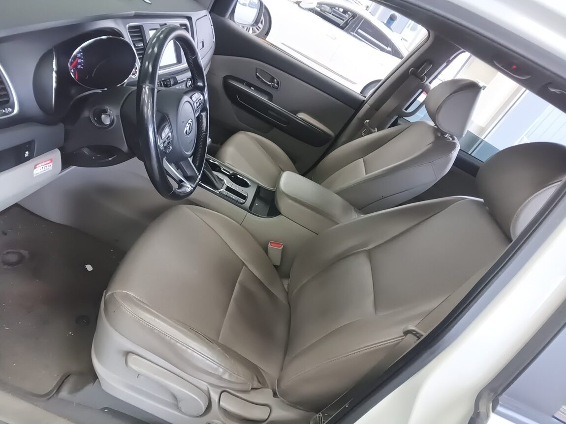 KIA THE NEW CARNIVAL 9-SEATER DIESEL LUXURY 2020 - zdjęcie 25
