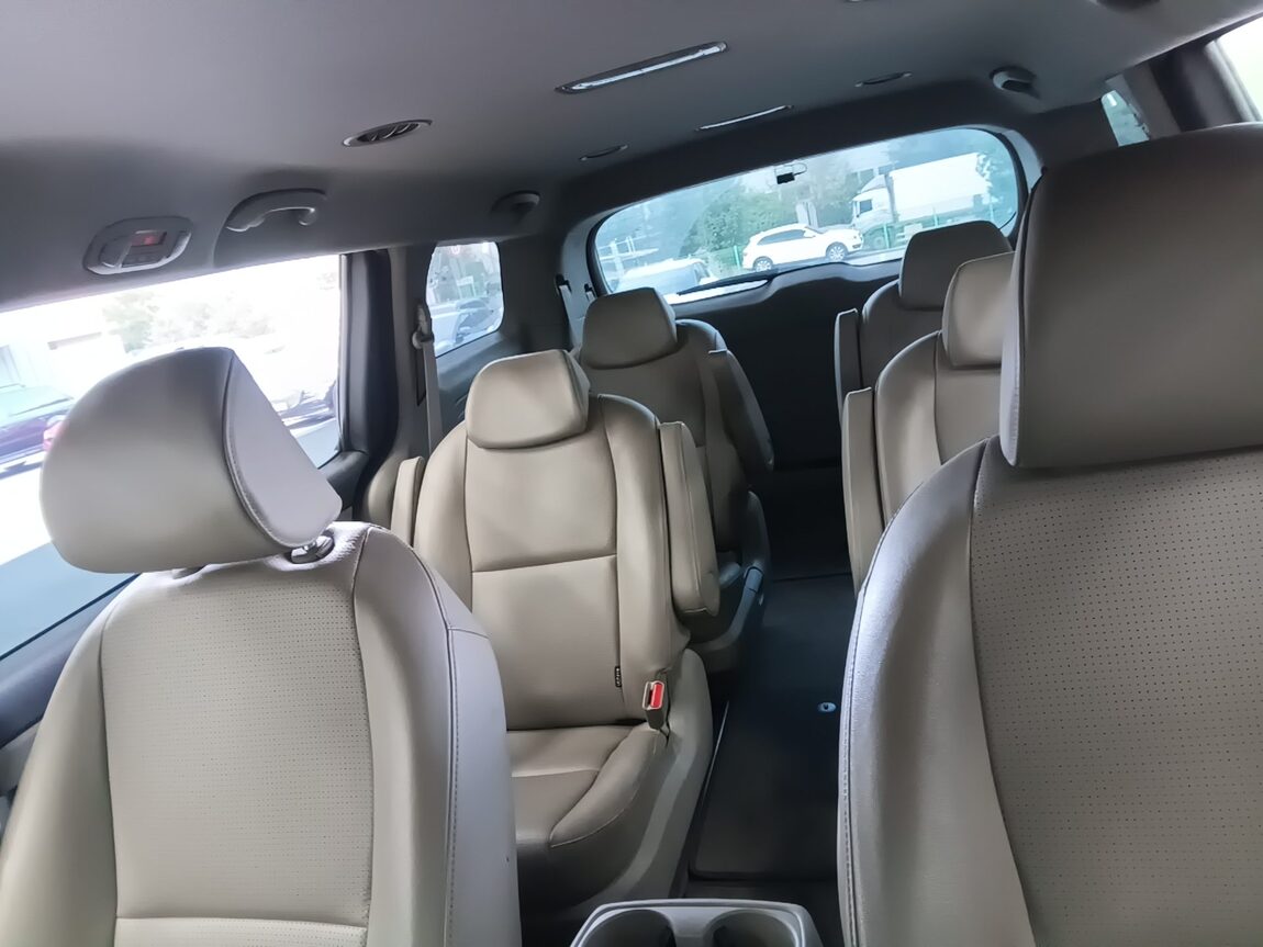 KIA THE NEW CARNIVAL 9-SEATER DIESEL LUXURY 2020 - zdjęcie 18