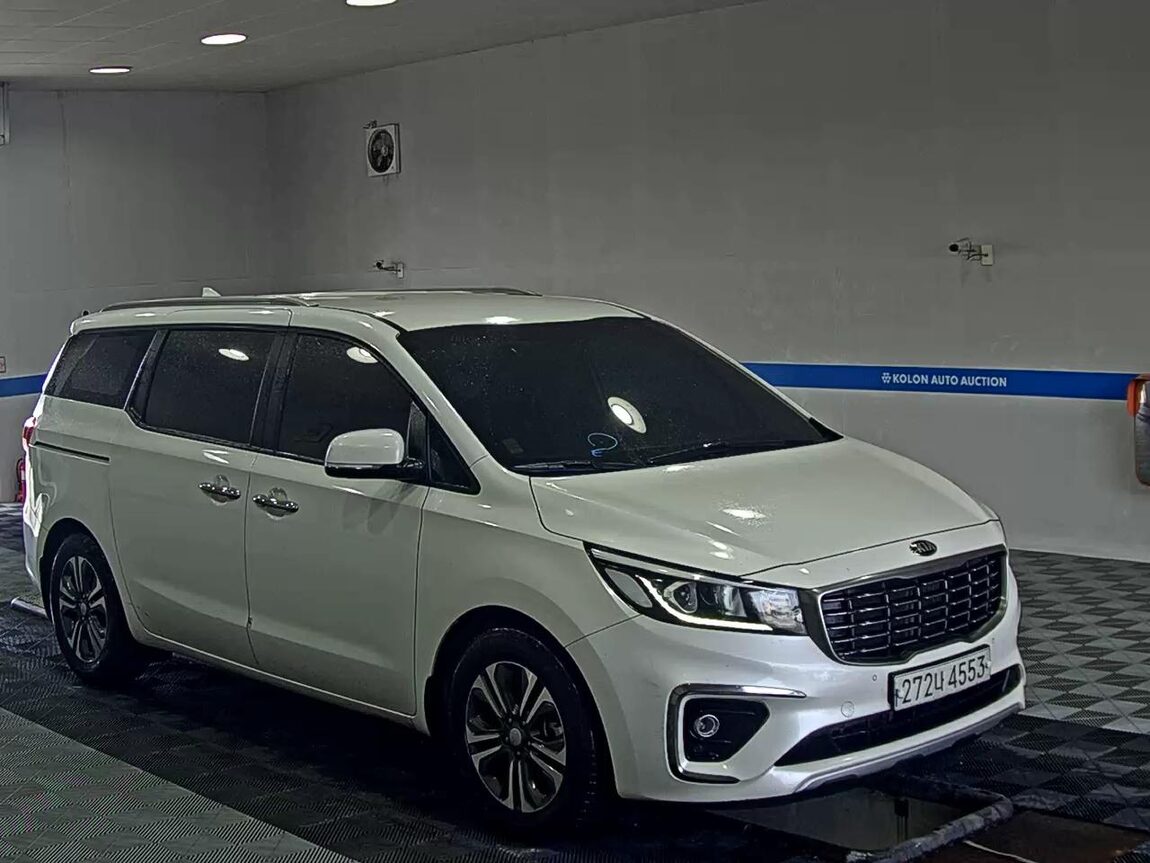 KIA THE NEW CARNIVAL 9-SEATER DIESEL LUXURY 2020 - zdjęcie 3