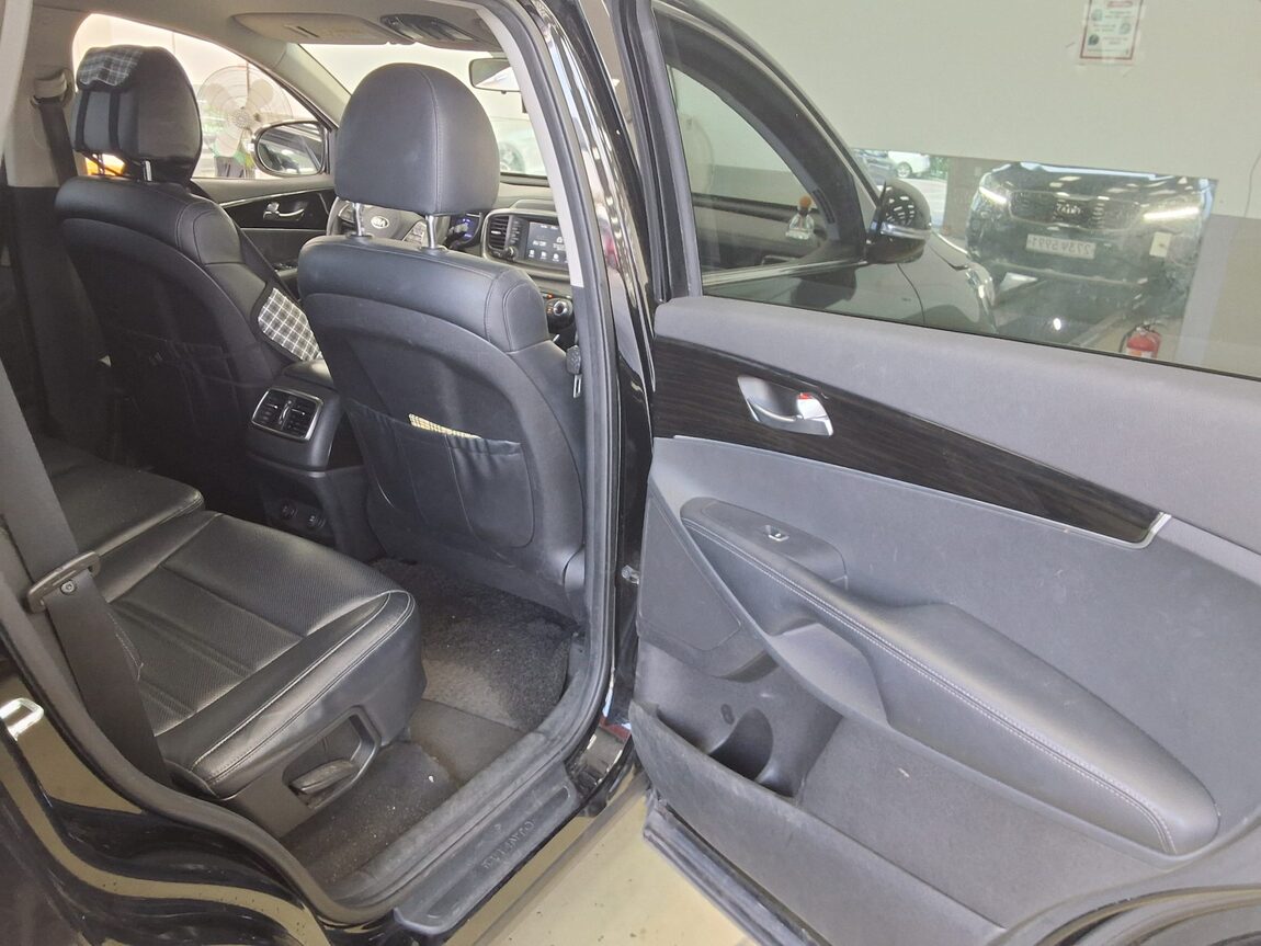 KIA THE NEW SORENTO DIESEL R2.0 2WD LUXURY 2020 - zdjęcie 13