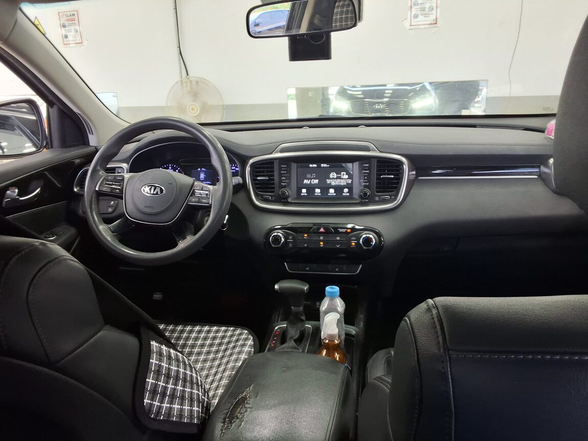 KIA THE NEW SORENTO DIESEL R2.0 2WD LUXURY 2020 - zdjęcie 11