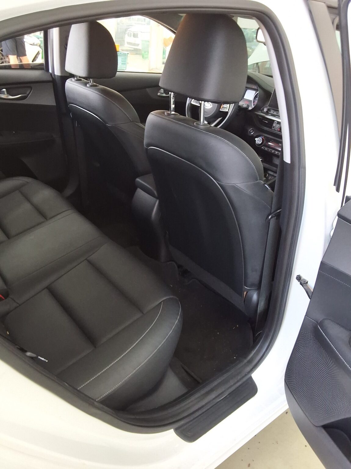 KIA ALL NEW K3 1.6 GASOLINE LUXURY 2019 - zdjęcie 13