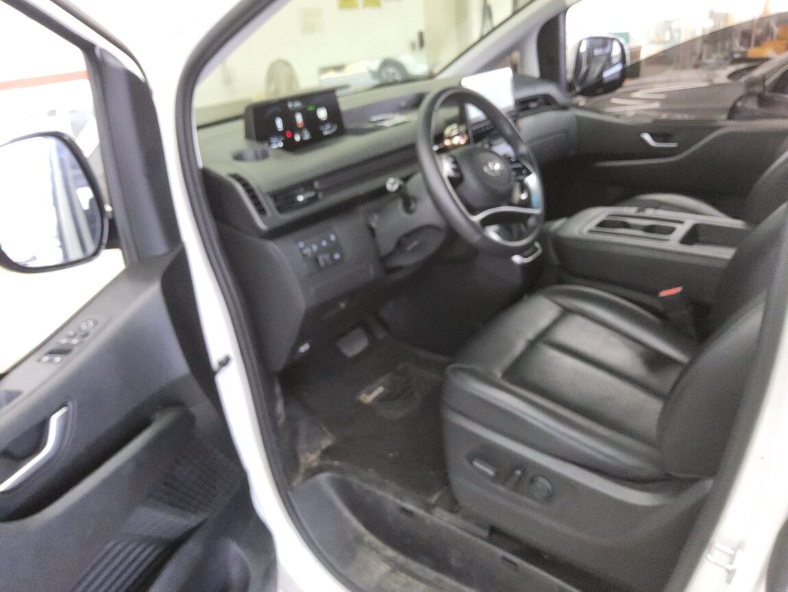 HYUNDAI STARIA 2.2 DIESEL TOURER 9-SEATER 2WD MODERN 2022 - zdjęcie 10