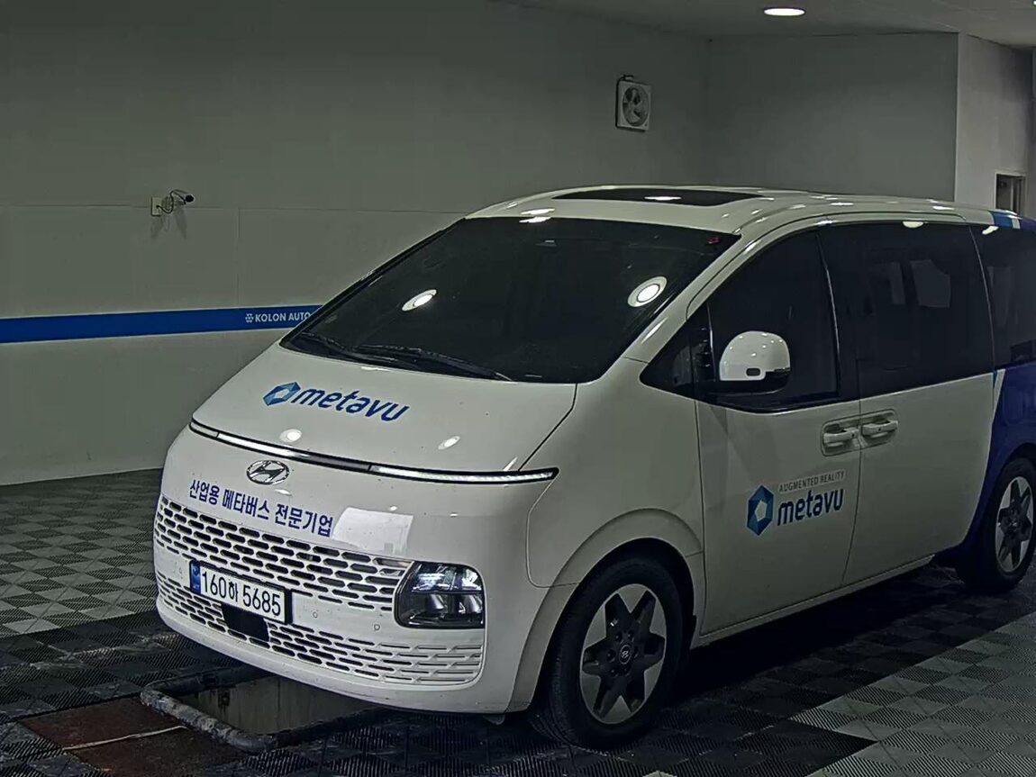 HYUNDAI STARIA 2.2 DIESEL TOURER 9-SEATER 2WD MODERN 2022 - zdjęcie 2