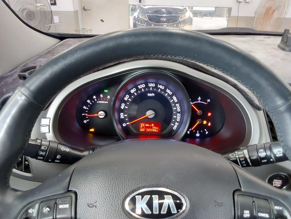 KIA THE NEW SPORTAGE R DIESEL R2.0 2WD TRENDY 2014 - zdjęcie 9