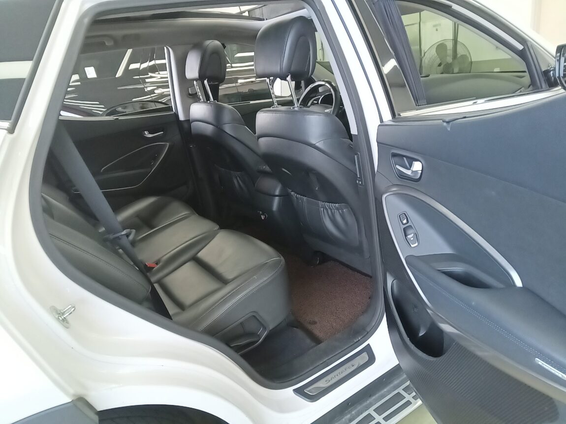 HYUNDAI SANTA FE THE PRIME DIESEL R2.0 2WD EXCLUSIVE 2016 - zdjęcie 13