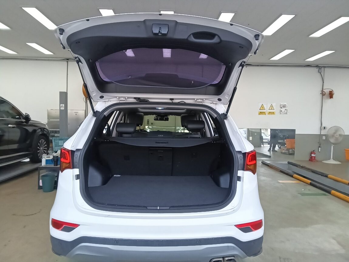 HYUNDAI SANTA FE THE PRIME DIESEL R2.0 2WD EXCLUSIVE 2016 - zdjęcie 15