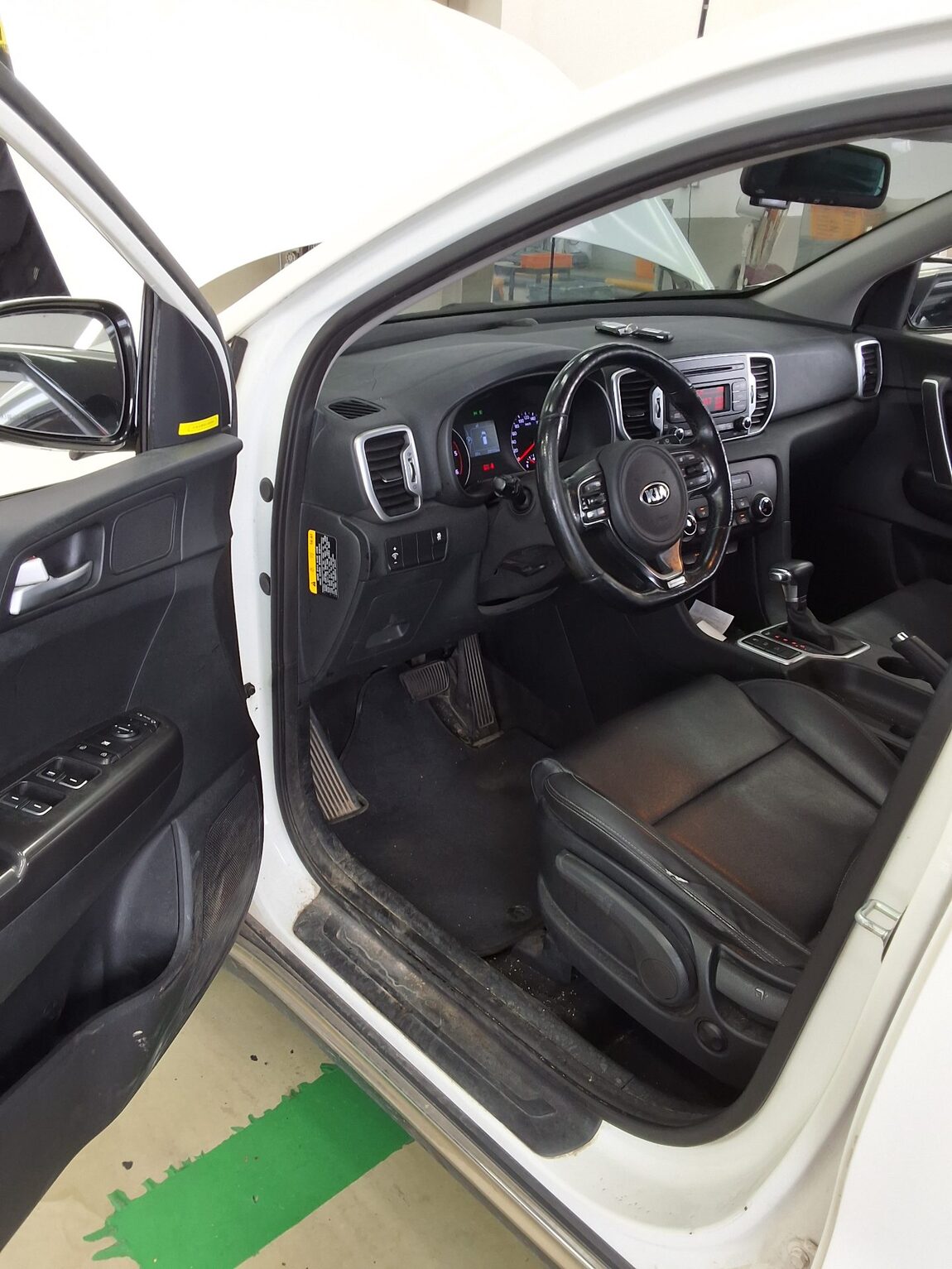 KIA NEW SPORTAGE 1.7 2WD NOBLESSE 2016 - zdjęcie 10