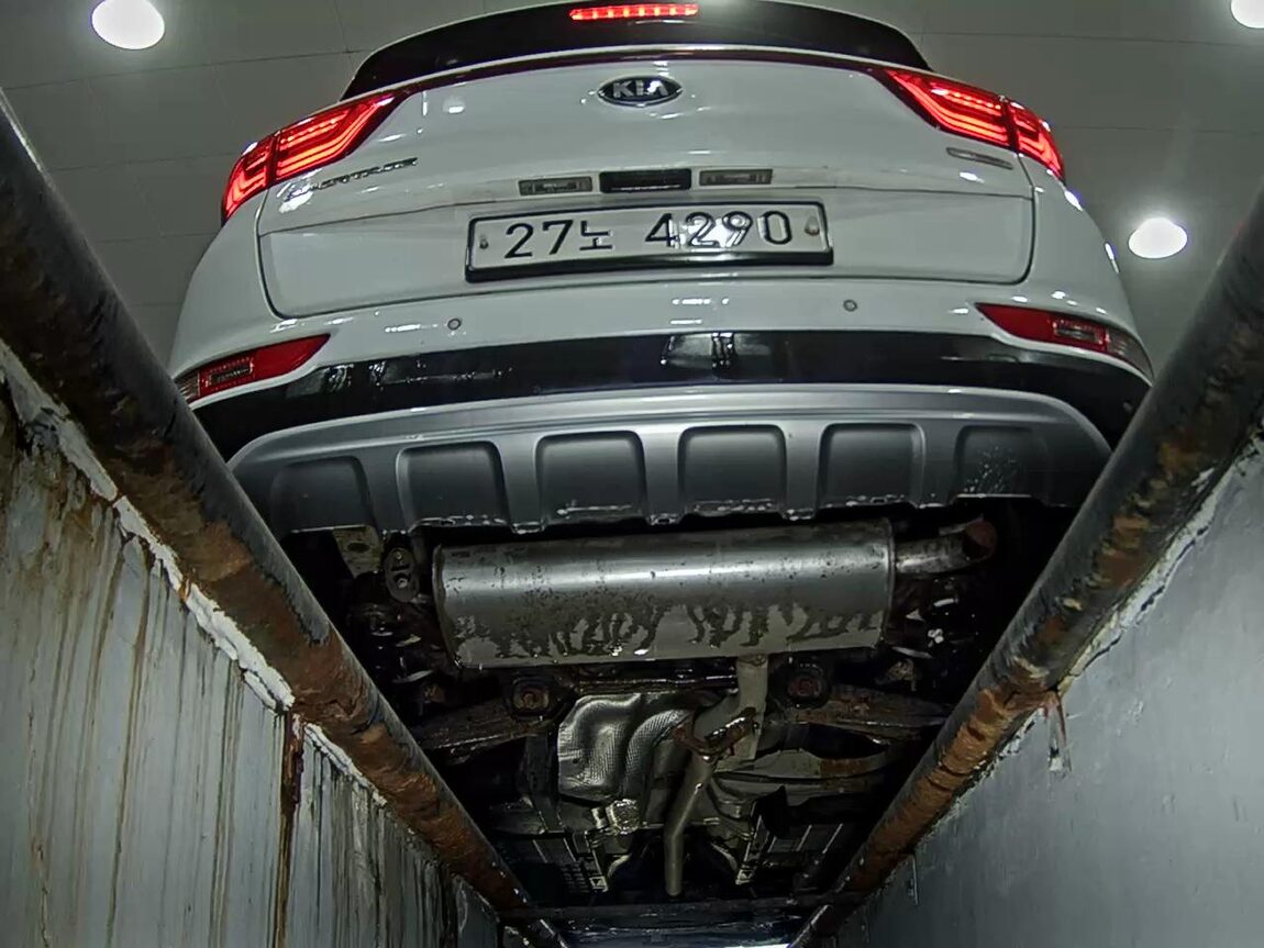 KIA NEW SPORTAGE 1.7 2WD NOBLESSE 2016 - zdjęcie 8