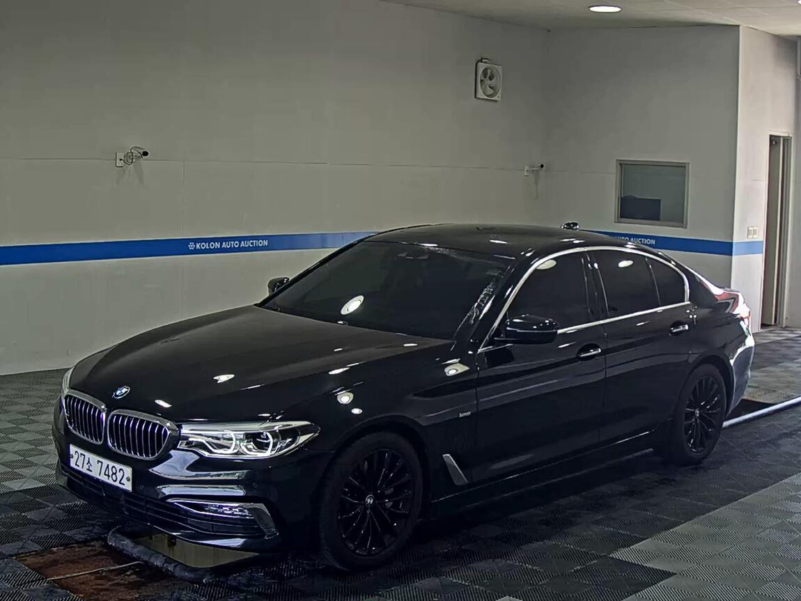 BMW 5 SERIES (7TH GEN) 530i xDRIVE LUXURY LINE PLUS 2018 - zdjęcie 2