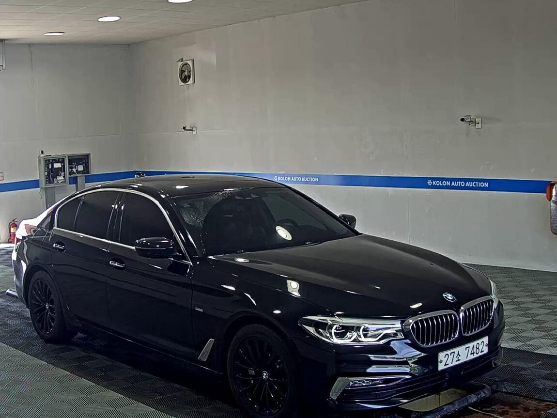BMW 5 SERIES (7TH GEN) 530i xDRIVE LUXURY LINE PLUS 2018 - zdjęcie 3