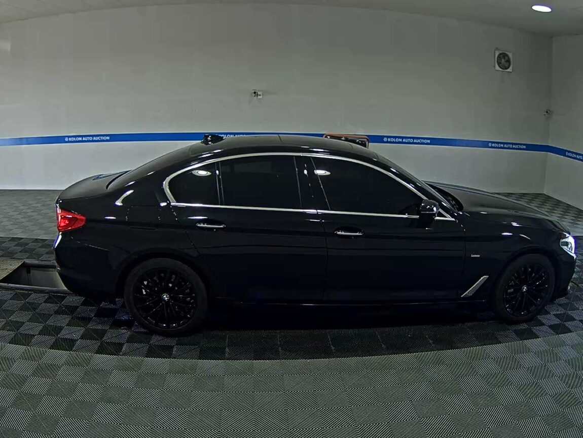 BMW 5 SERIES (7TH GEN) 530i xDRIVE LUXURY LINE PLUS 2018 - zdjęcie 4