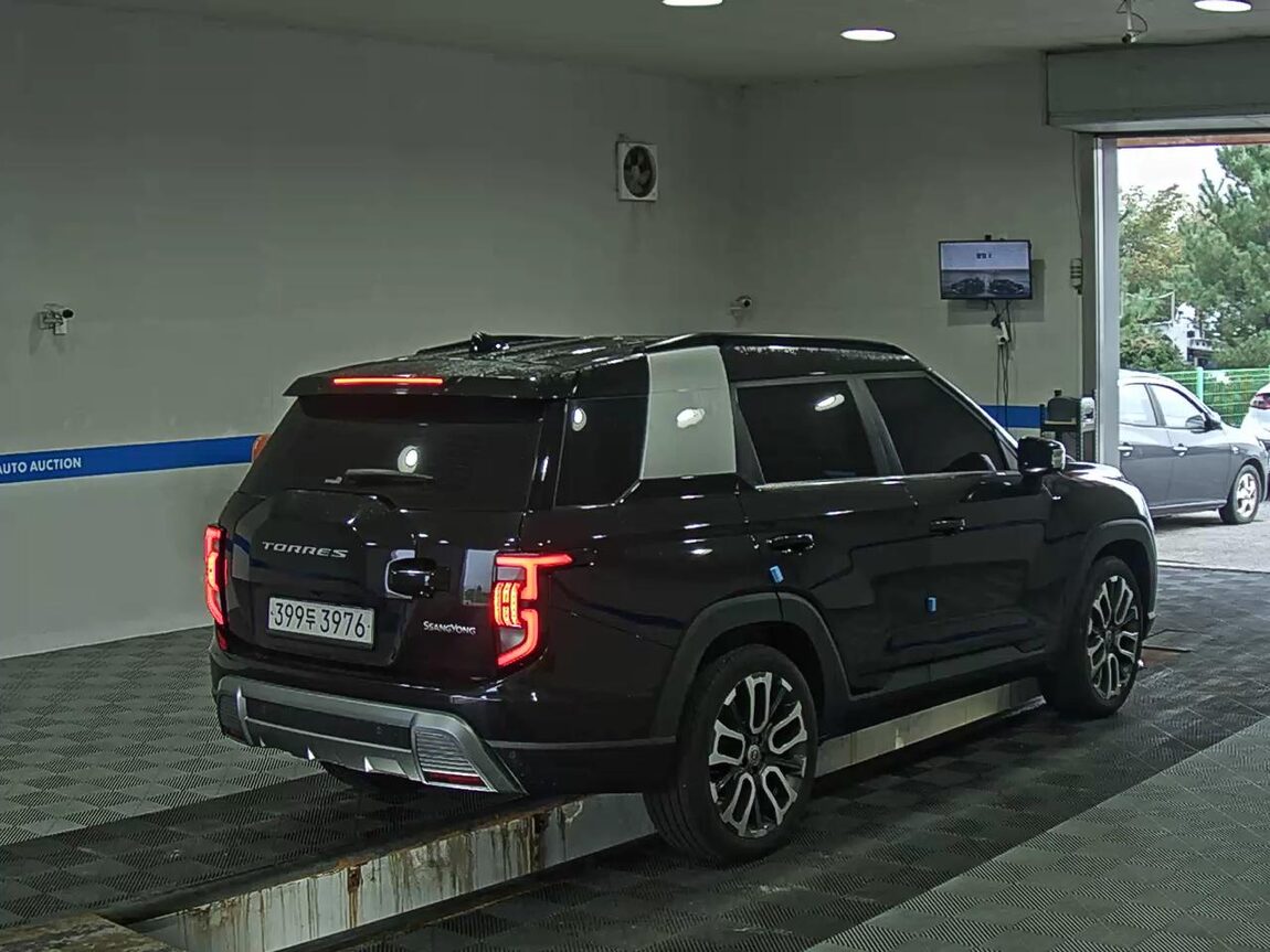 KG MOBILITY (SSANGYONG) TORRES 1.5 GDI-T 4WD T7 2023 - zdjęcie 5