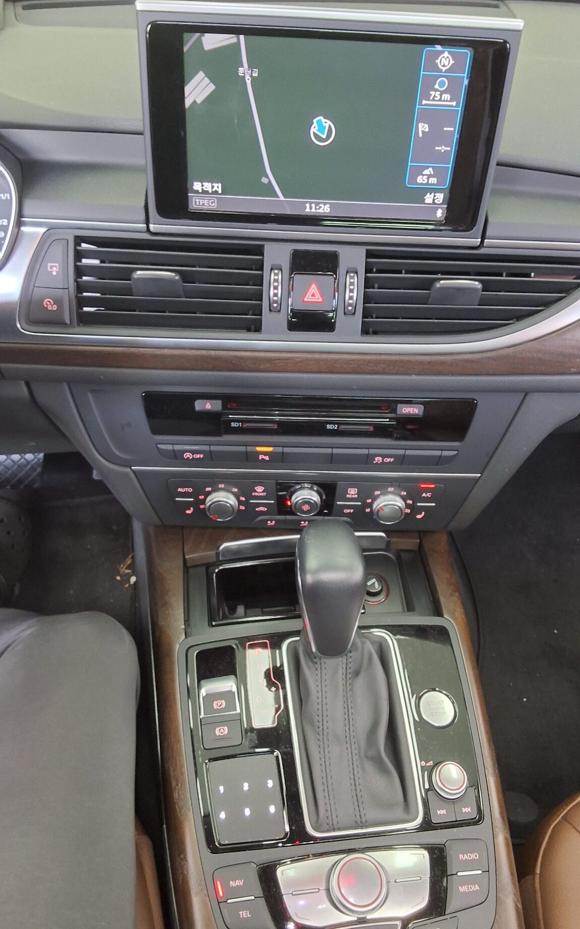 AUDI A6 (4TH GEN) 40 TDI QUATTRO COMFORT 2016 - zdjęcie 18