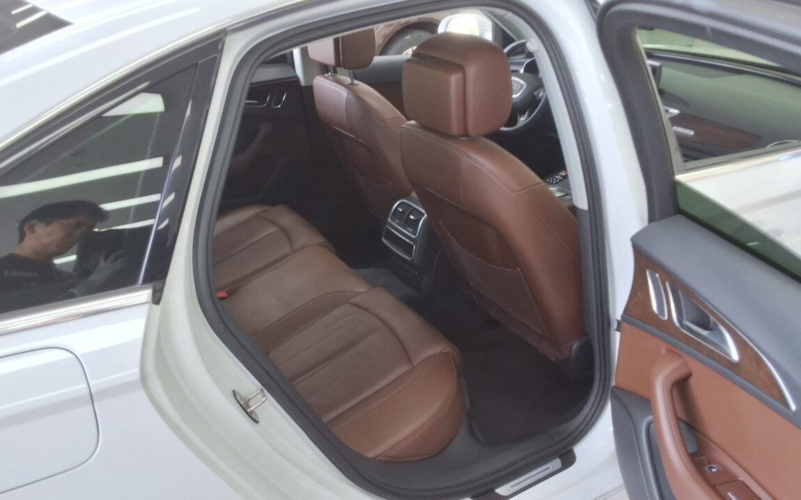 AUDI A6 (4TH GEN) 40 TDI QUATTRO COMFORT 2016 - zdjęcie 13