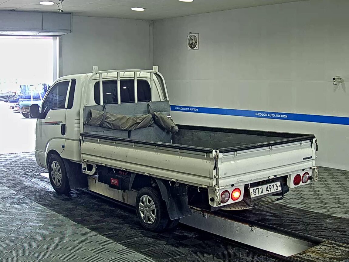 KIA THE NEW BONGO III CARGO 1 TON KING CAB EXTRA LONG WHEELBASE GL 2022 - zdjęcie 6