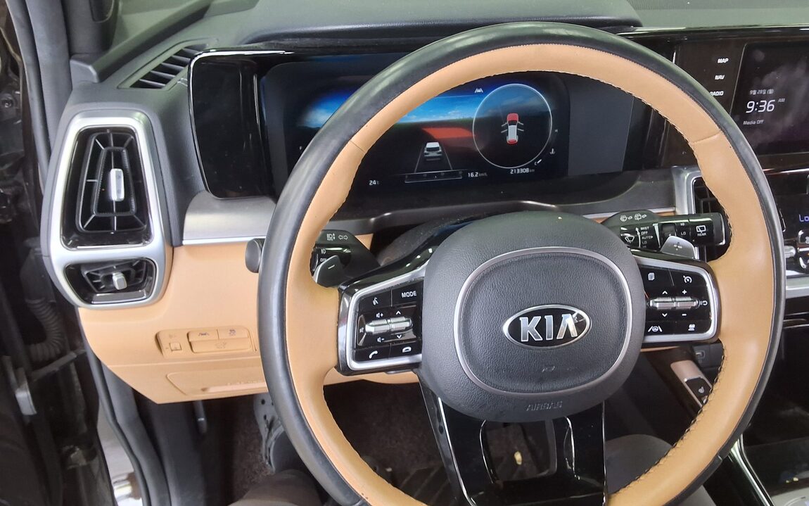 KIA NEW SORENTO (MQ4) 2.2 DIESEL 2WD NOBLESSE 2021 - zdjęcie 17