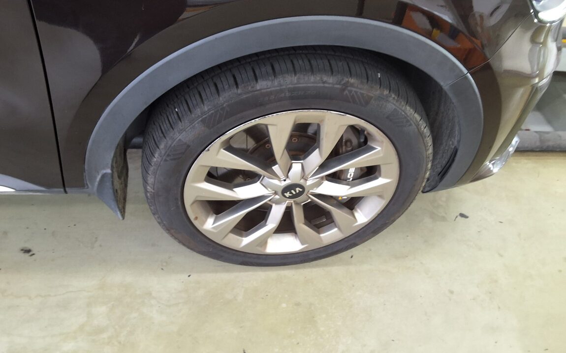 KIA NEW SORENTO (MQ4) 2.2 DIESEL 2WD NOBLESSE 2021 - zdjęcie 26