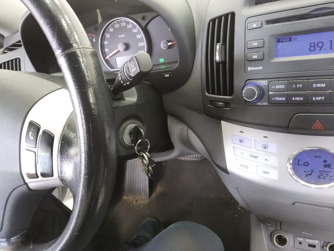 HYUNDAI AVANTE HD 1.6 VVT S16 LUXURY 2009 - zdjęcie 17
