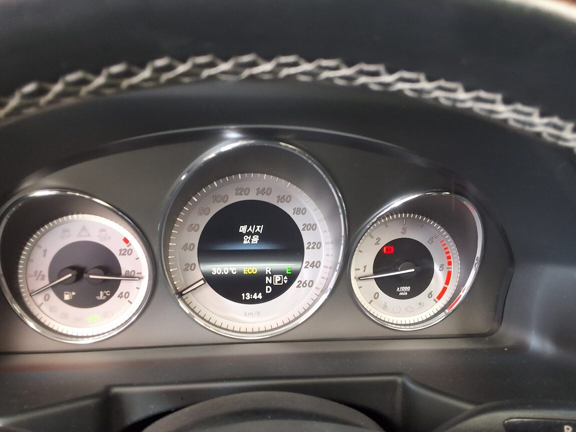 MERCEDES-BENZ GLK-CLASS GLK220 CDI 4MATIC PREMIUM 2013 - zdjęcie 26