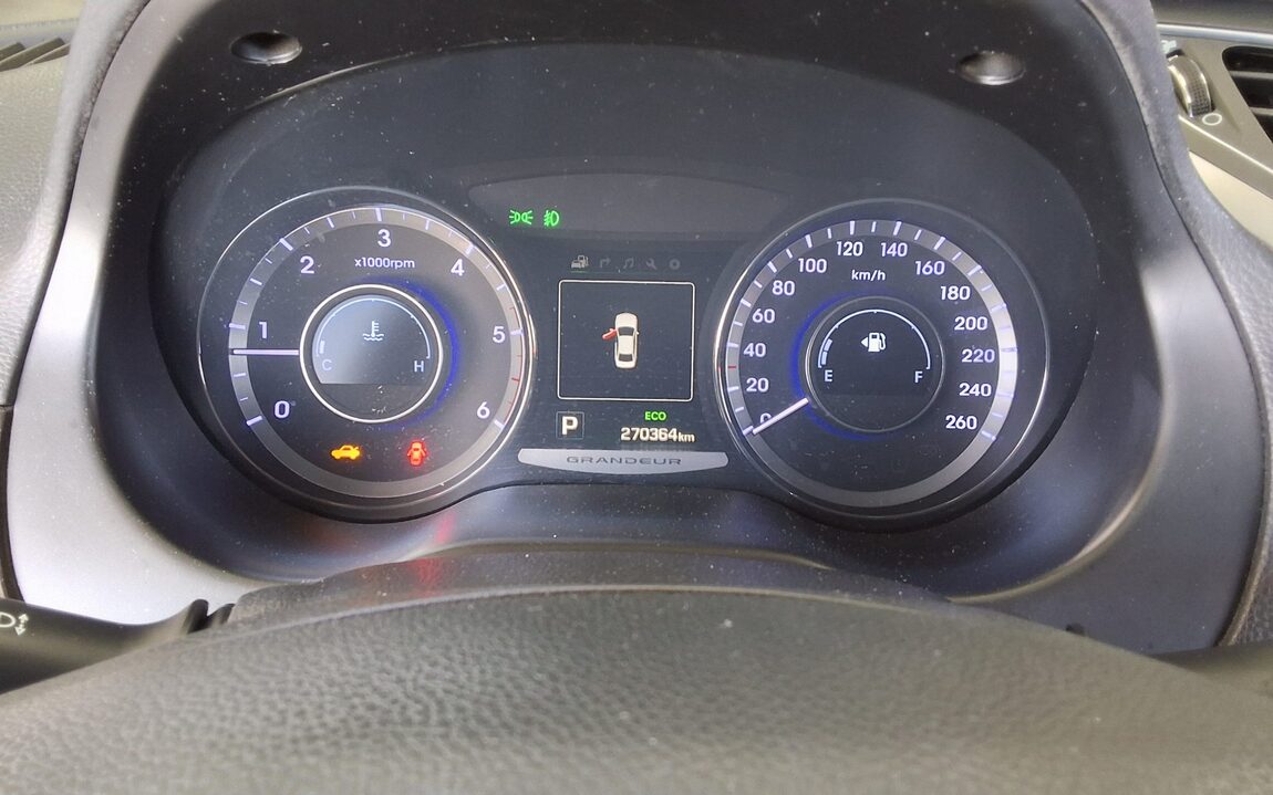HYUNDAI GRANDEUR HG DIESEL HG 220 PREMIUM 2015 - zdjęcie 9