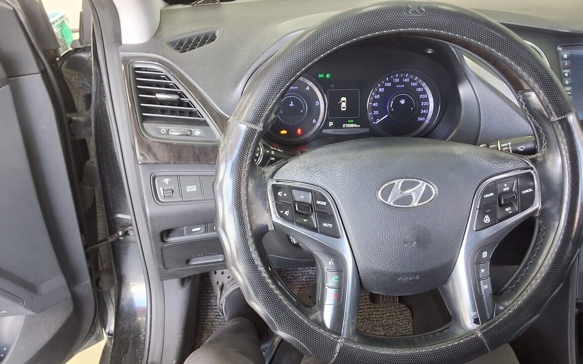 HYUNDAI GRANDEUR HG DIESEL HG 220 PREMIUM 2015 - zdjęcie 17