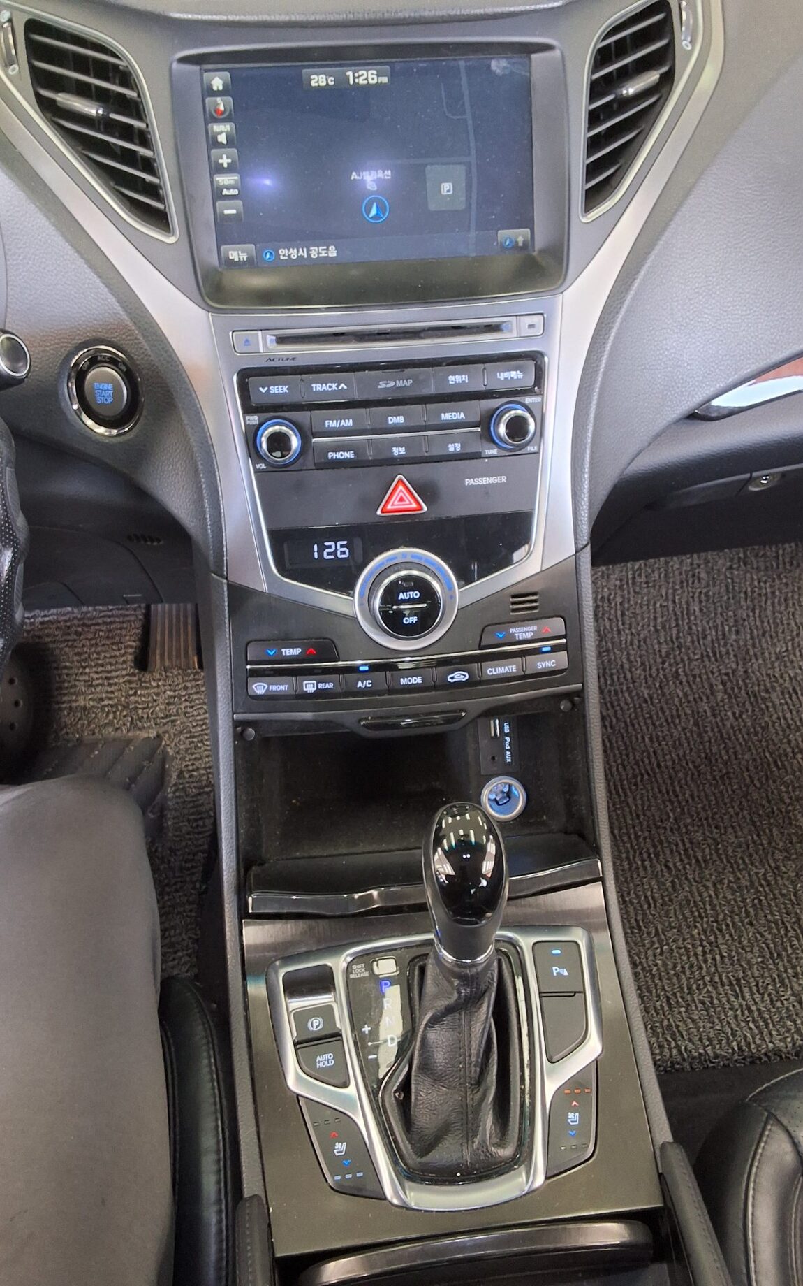 HYUNDAI GRANDEUR HG DIESEL HG 220 PREMIUM 2015 - zdjęcie 18