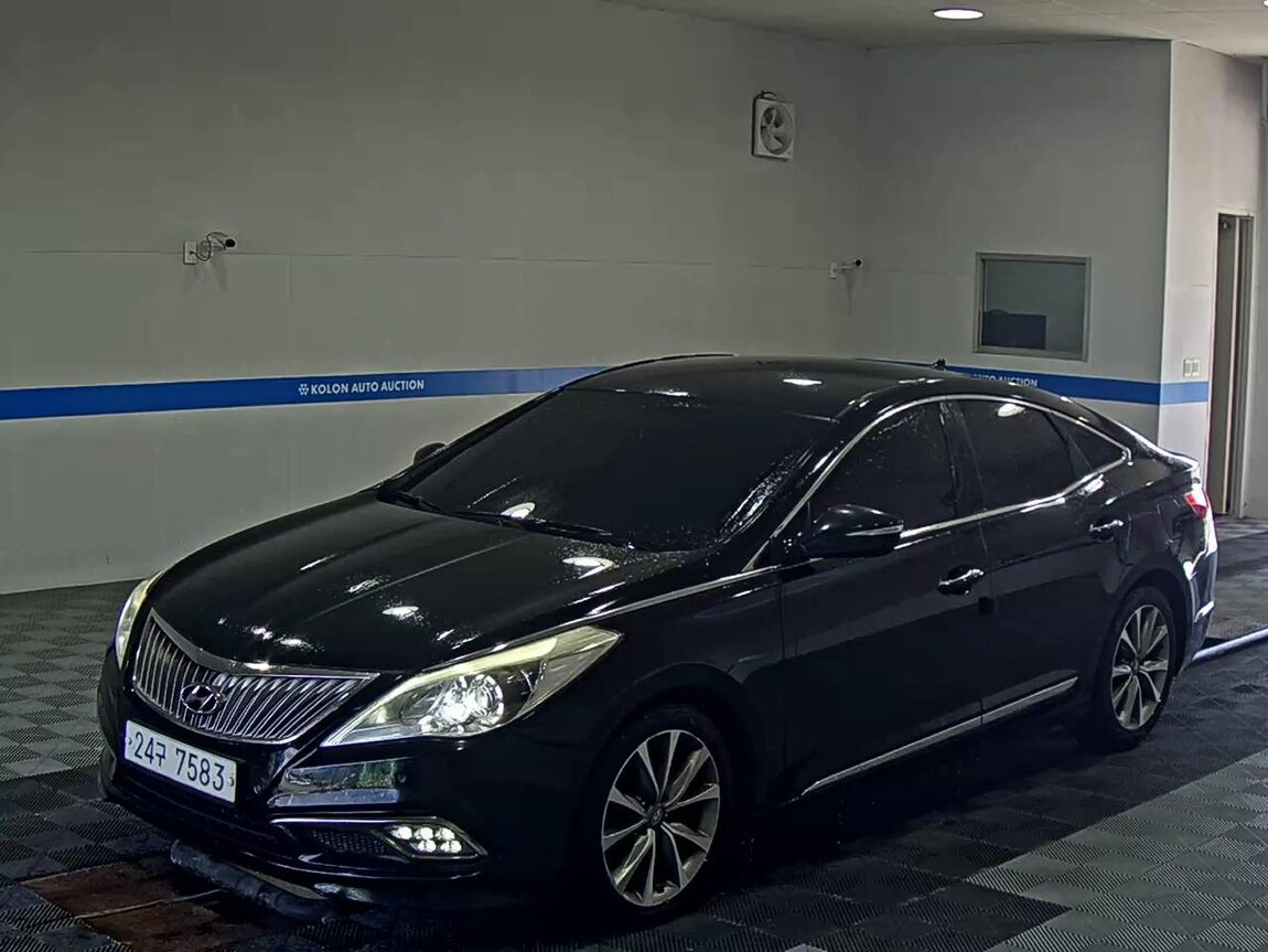 HYUNDAI GRANDEUR HG DIESEL HG 220 PREMIUM 2015 - zdjęcie 2