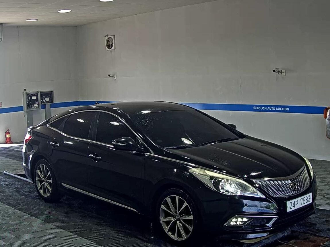 HYUNDAI GRANDEUR HG DIESEL HG 220 PREMIUM 2015 - zdjęcie 3