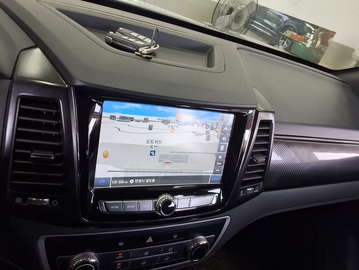 KG MOBILITY (SSANGYONG) REXTON SPORTS 2.2 4WD PRESTIGE SPECIAL 2021 - zdjęcie 18