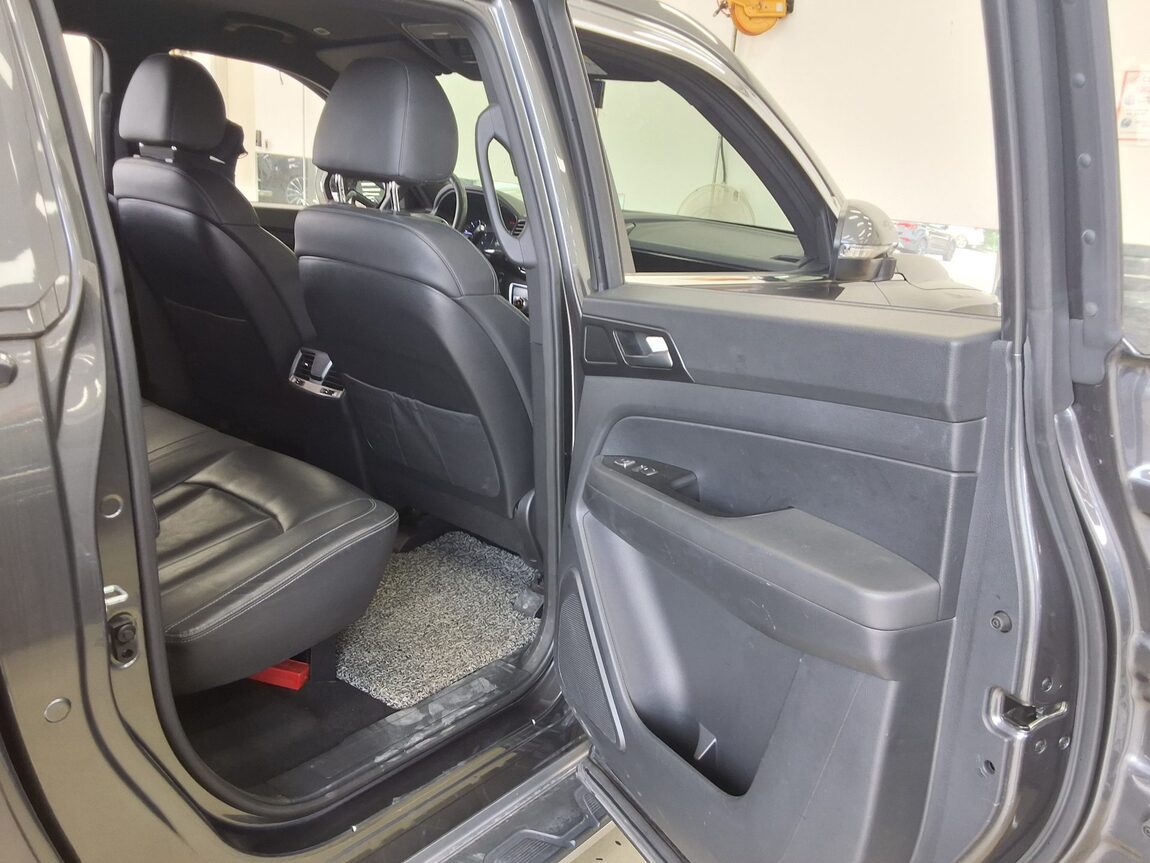 KG MOBILITY (SSANGYONG) REXTON SPORTS 2.2 4WD PRESTIGE SPECIAL 2021 - zdjęcie 13