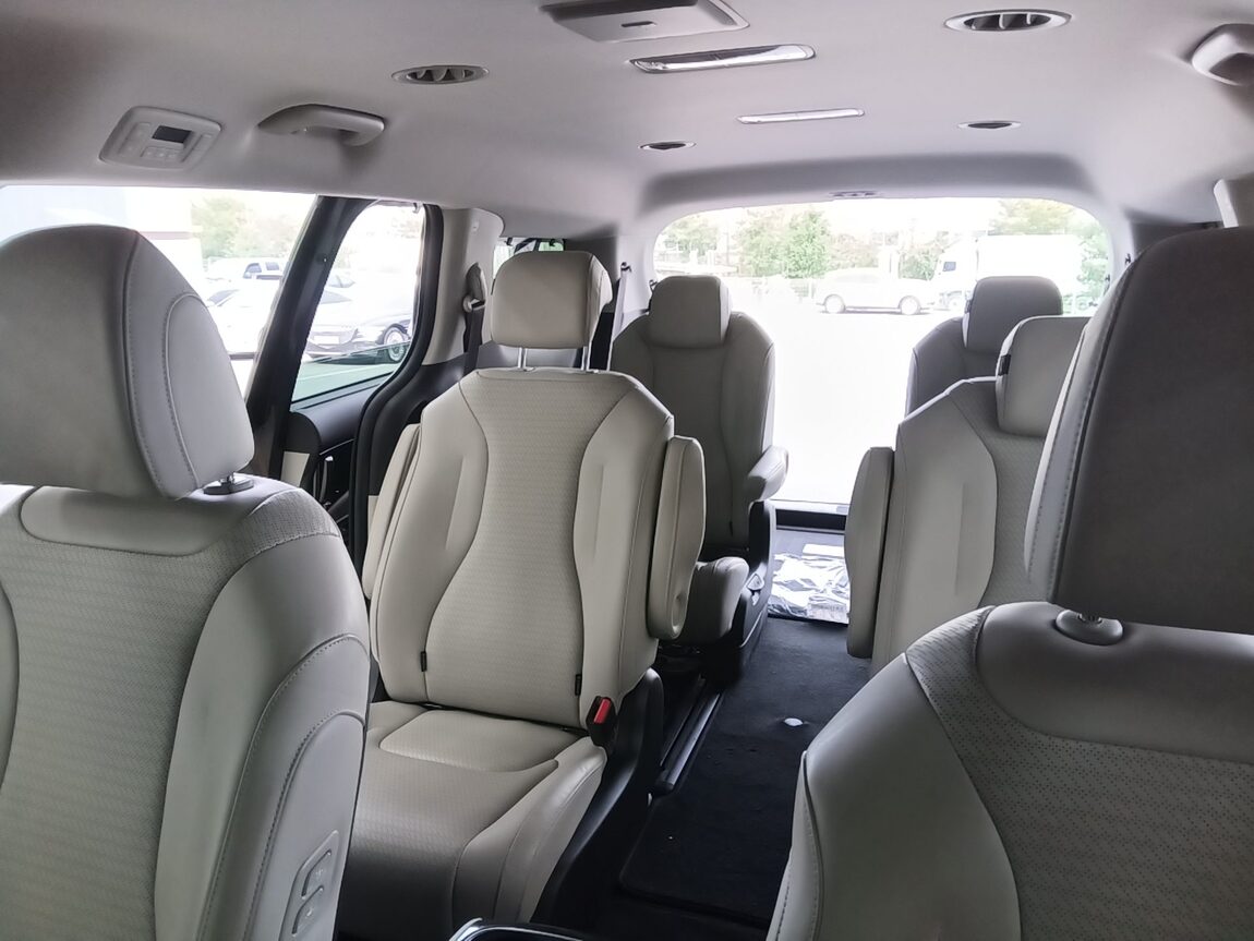 KIA NEW CARNIVAL (KA4) 9-SEATER GASOLINE SIGNATURE 2021 - zdjęcie 18