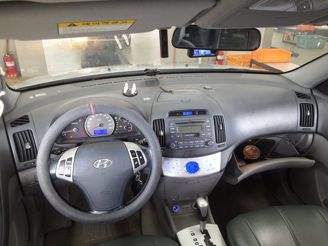 HYUNDAI AVANTE HD 1.6 VVT S16 LUXURY 2007 - zdjęcie 11