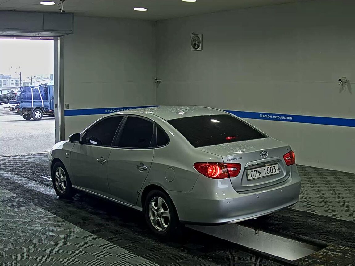 HYUNDAI AVANTE HD 1.6 VVT S16 LUXURY 2007 - zdjęcie 6