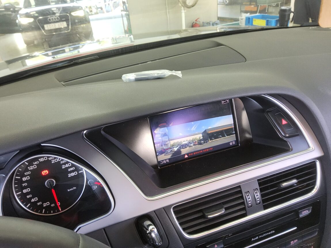 AUDI A5 2.0 TDI QUATTRO SPORTBACK DYNAMIC 2013 - zdjęcie 17