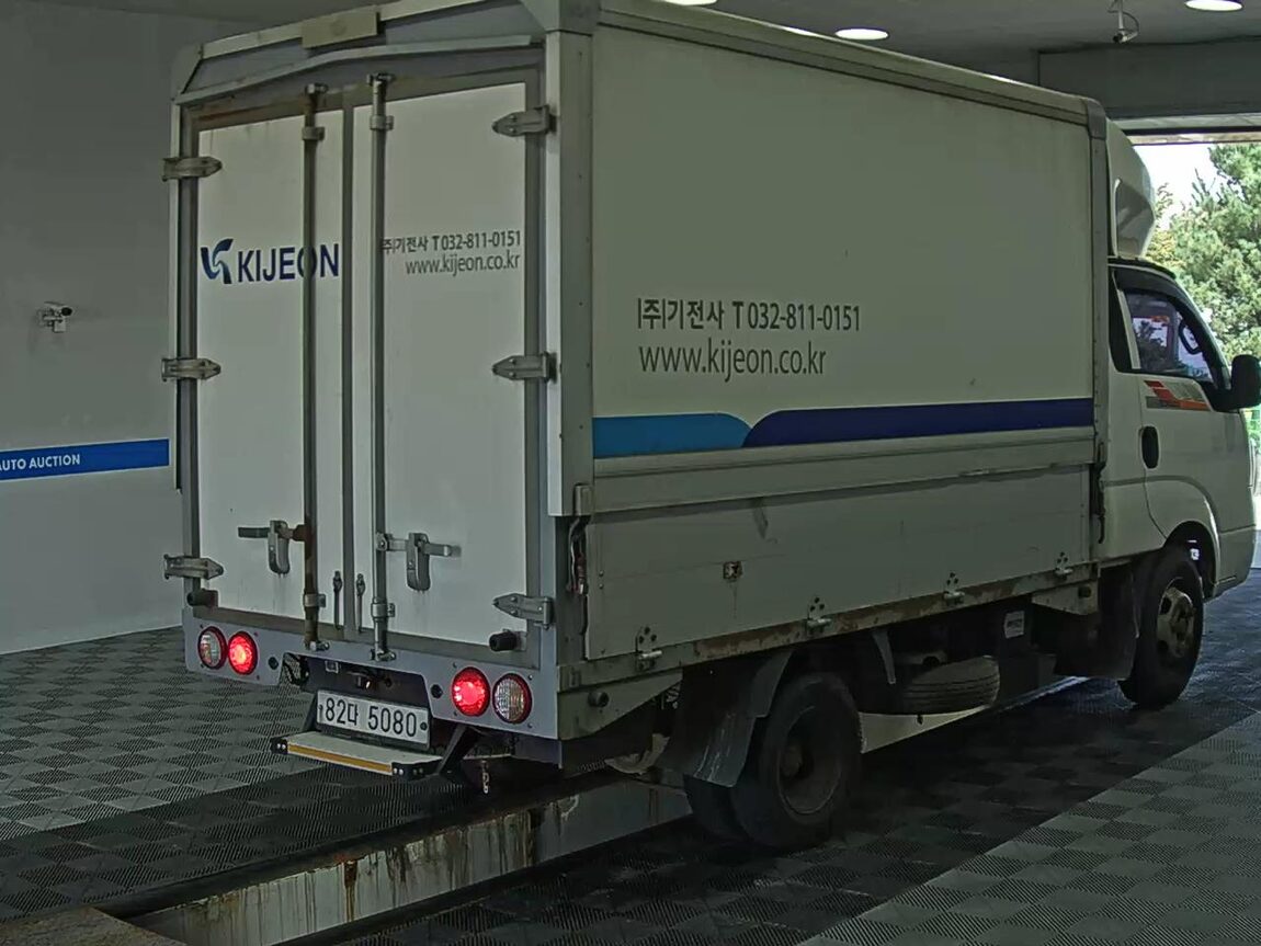 KIA BONGO III CARGO WING BODY 1.2 TON 2018 - zdjęcie 5